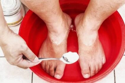 Tratamento do fungo no polegar da perna